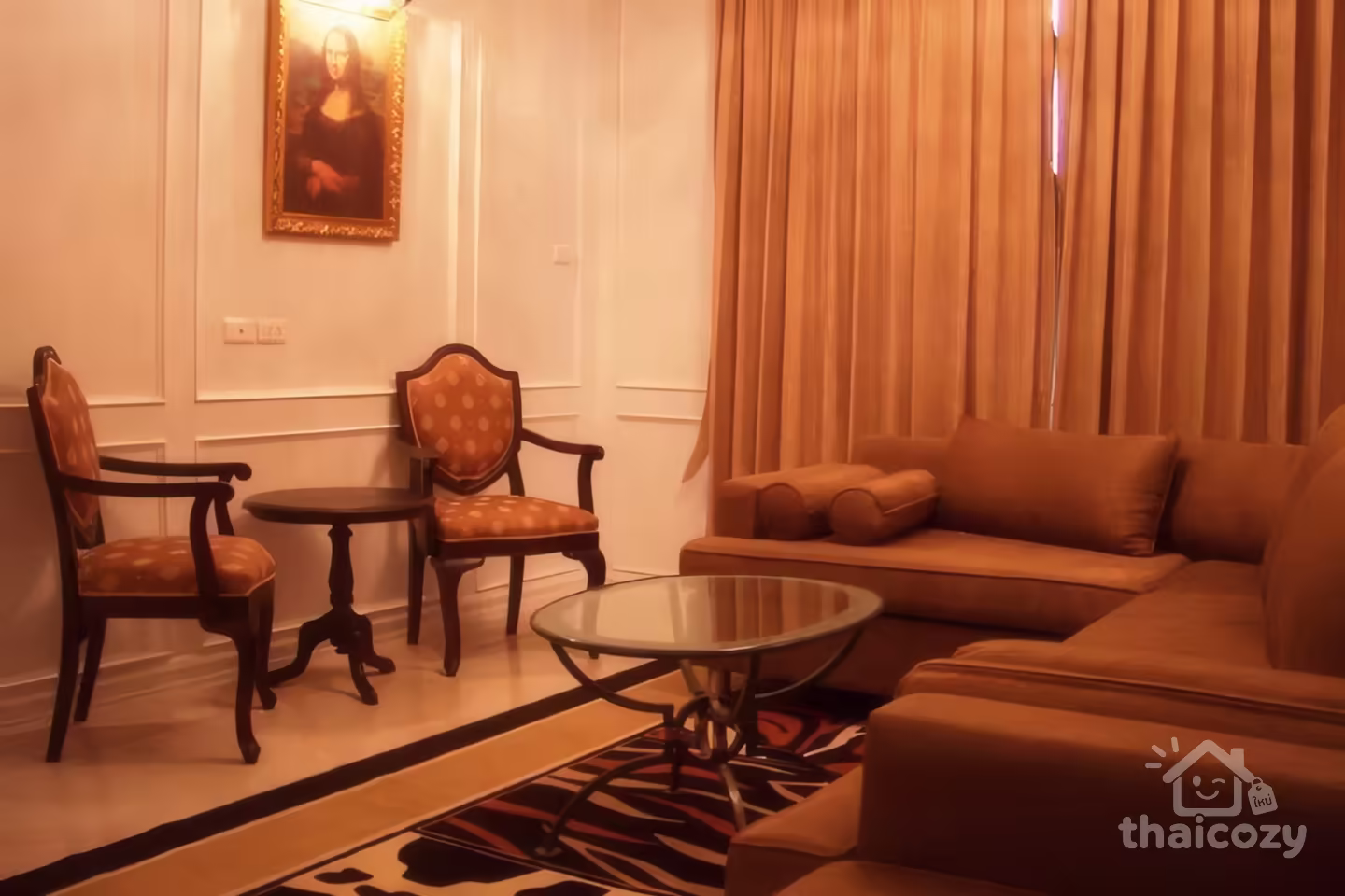2 Bedroom Apartment with Large Balcony in Asoke photo 1