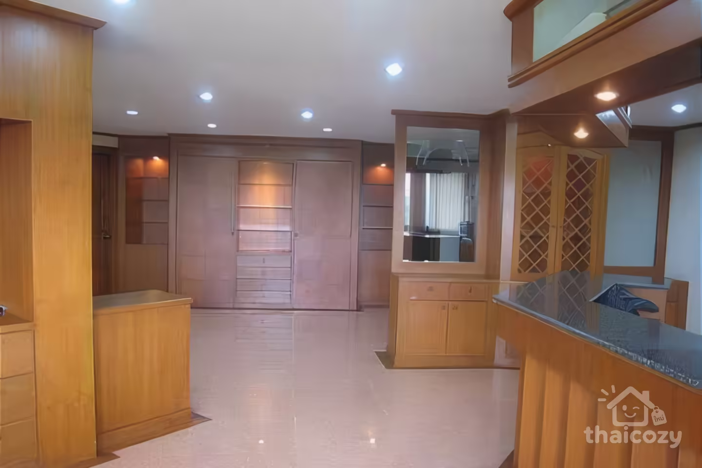 Rental - Spacious 2 Bedroom Apartment in Mueang Chiang Mai photo 1