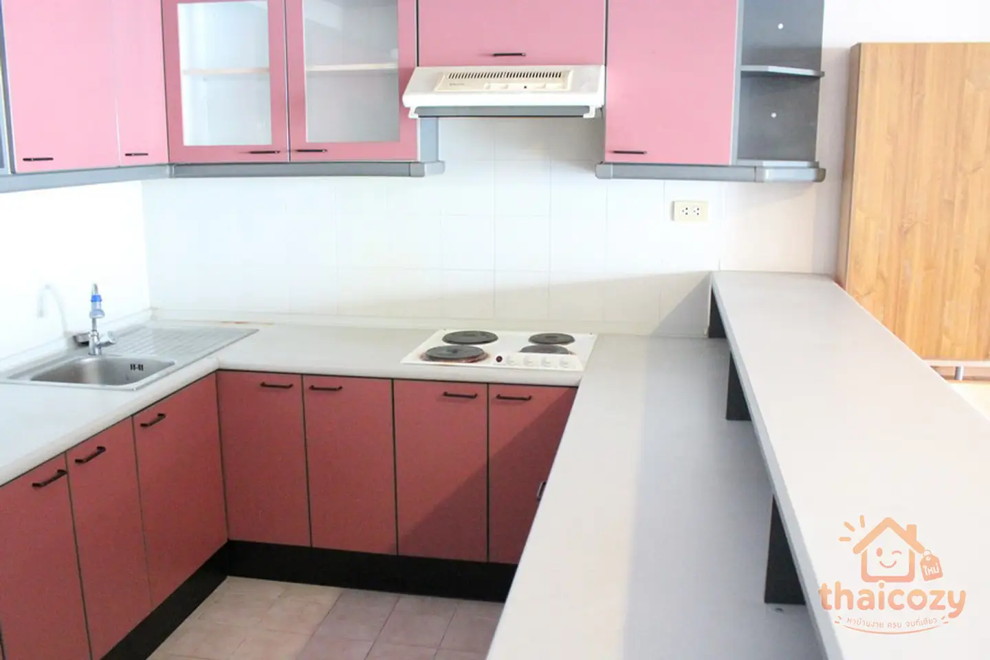 ให้เช่า 3 ห้องนอน ในเดอะ วอเตอร์ฟอร์ด ไดมอนด์ ทาวเวอร์ photo 2