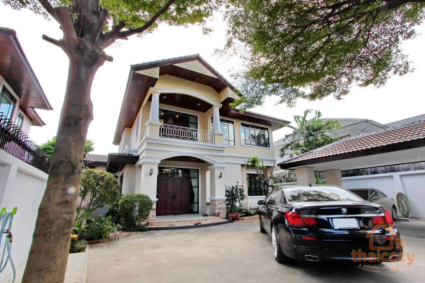 House for rent at Ekamai Soi 10 photo 1
