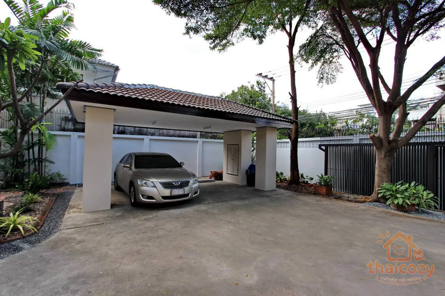 House for rent at Ekamai Soi 10 photo 2