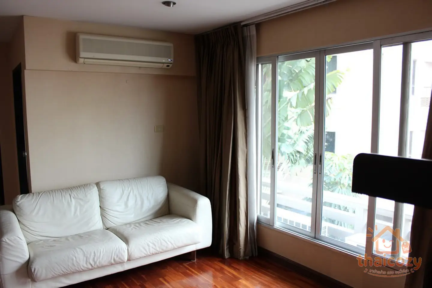 คอนโด 3 ห้องนอน ให้เช่า สุขุมวิท 35,000 บาท photo 2
