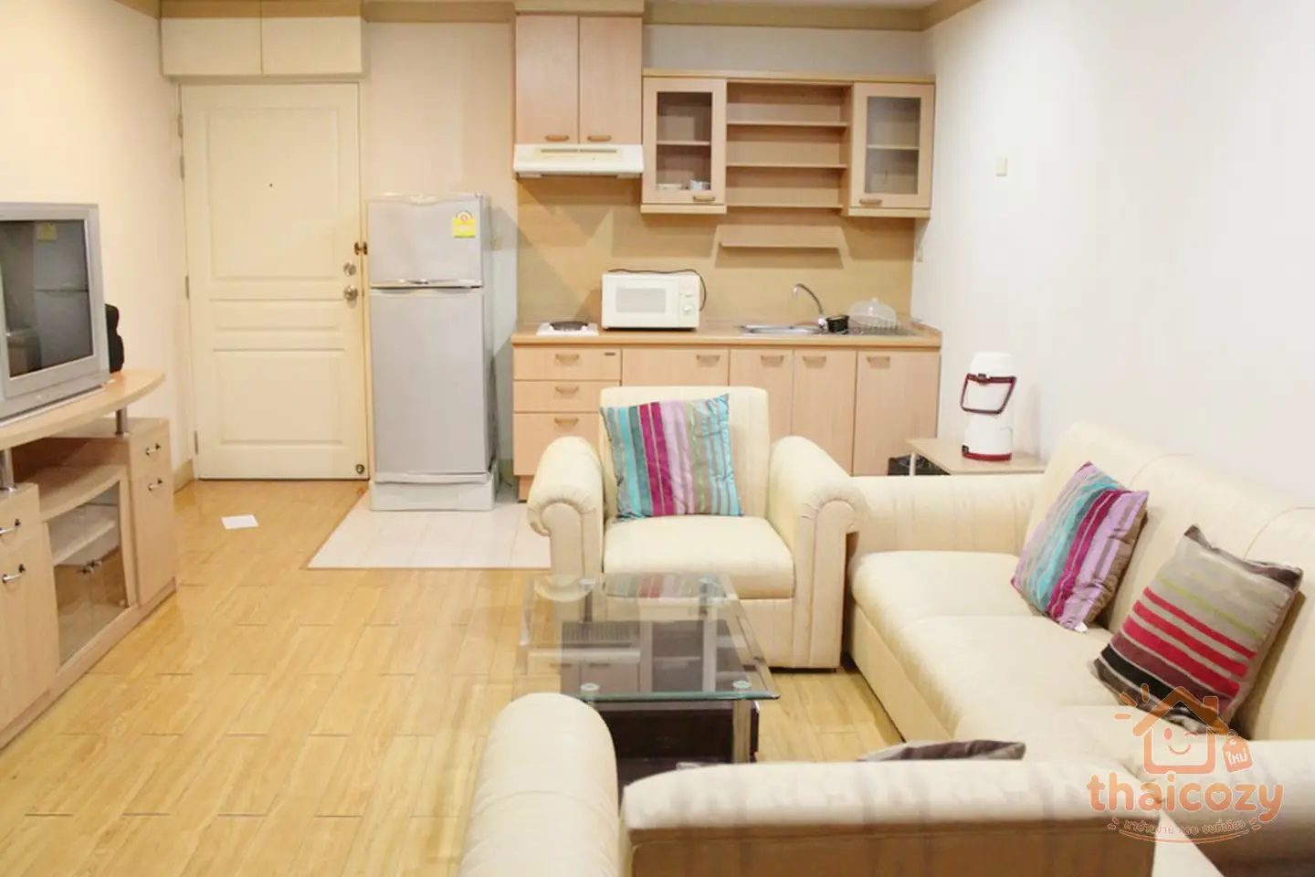수쿰빗 방 2개 아파트 임대 photo 1