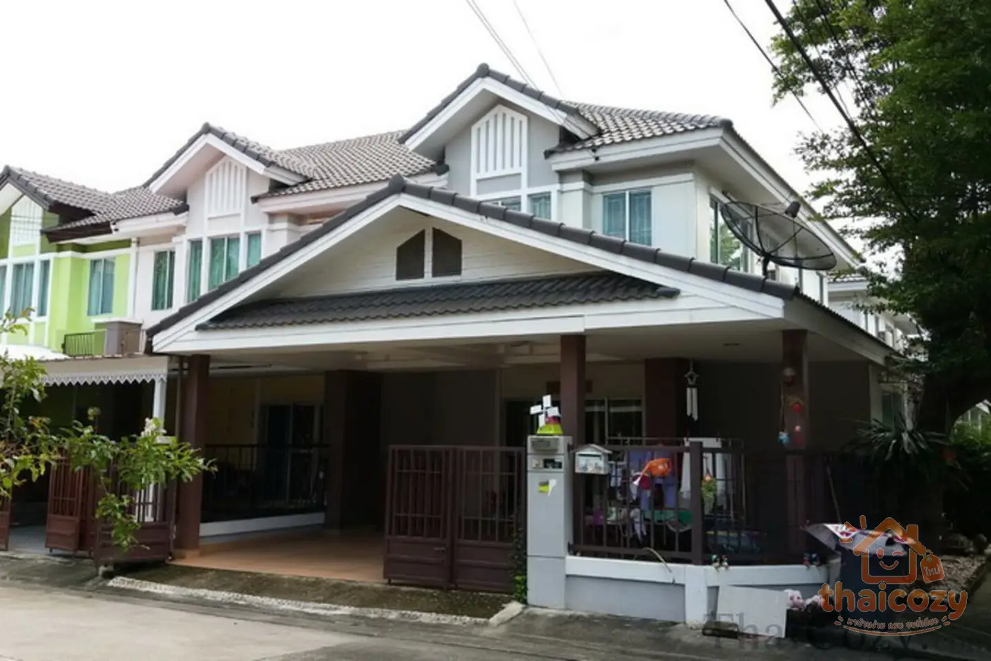 Well-Maintained 2-Story Townhouse in Rangsit Area photo 2