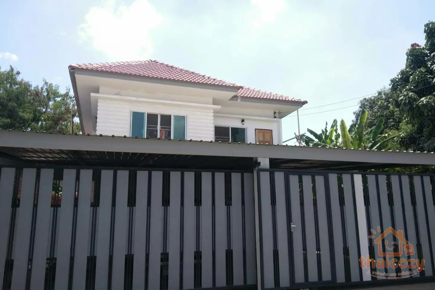 Large House in Front of MEGA Bangna photo 1