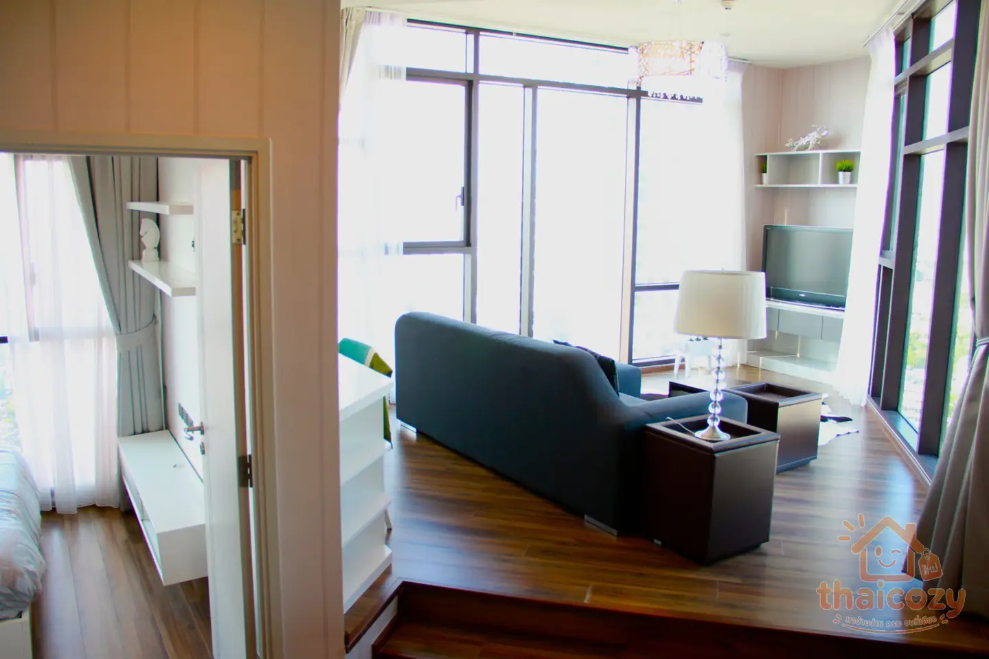 คอนโดหรู 1 ห้องนอน วิว 180 องศา photo 1