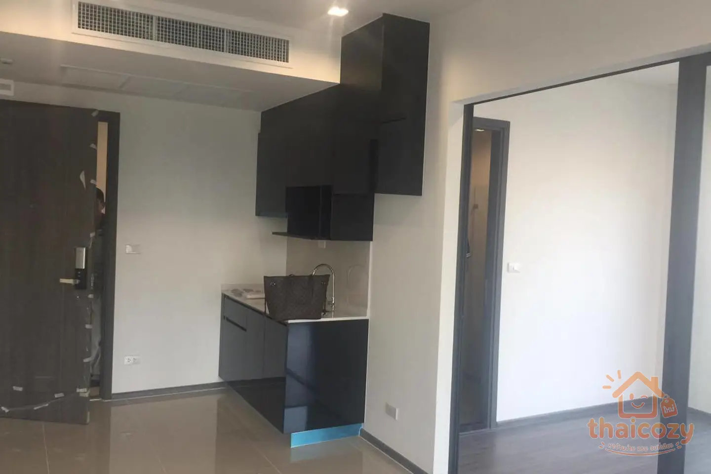 New 1-Bedroom Condo for Sale - Down Payment Near BTS Wongwian Yai photo 2