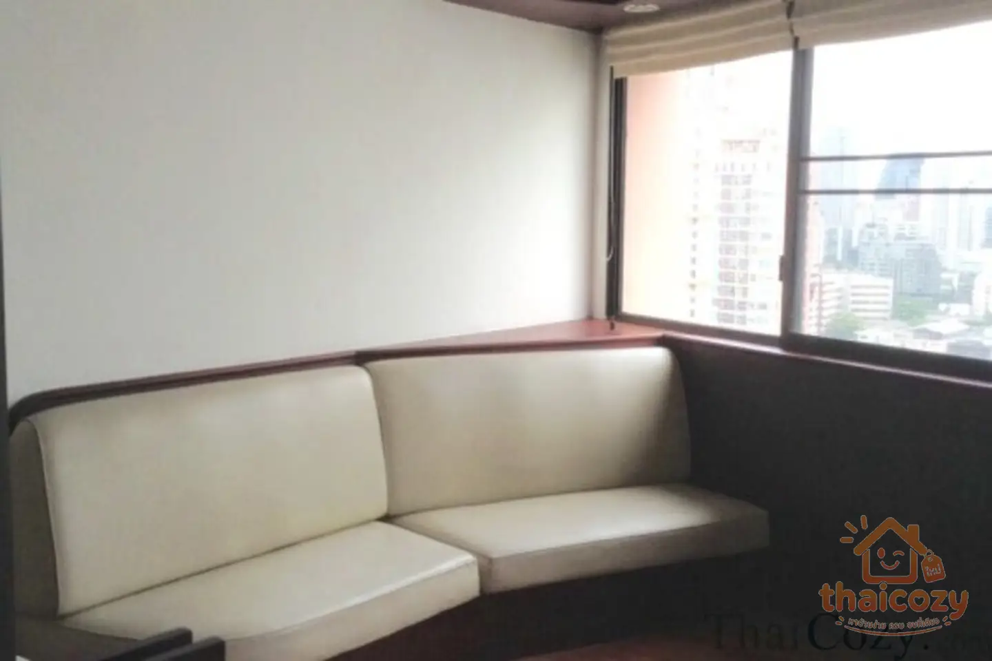 President Park Condominium for Sale on Soi Sukhumvit 24 photo 2