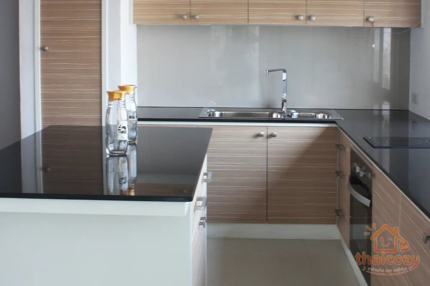 2 Bed Apartment for Rent in Nana Sukhumvit photo 2