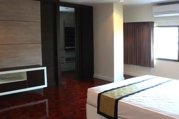 2 Bed Apartment for Rent in Nana Sukhumvit