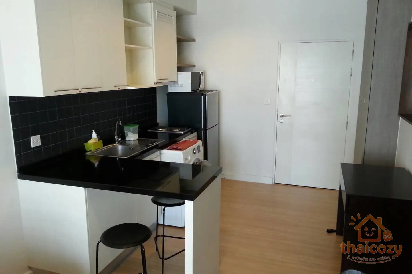 One-Bedroom Apartment for Rent near Lumpini Park photo 2