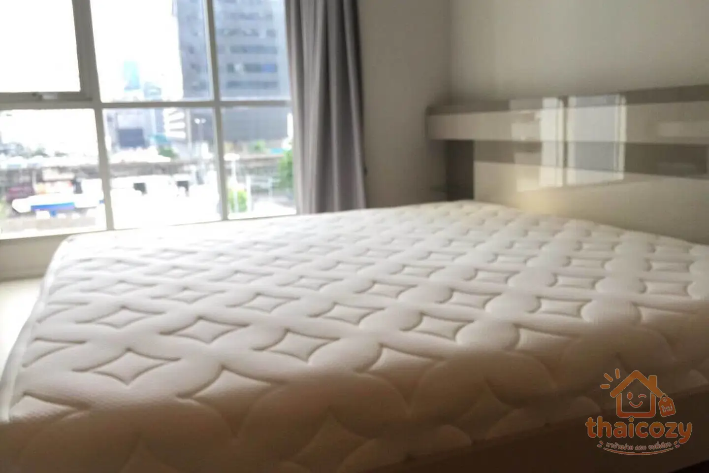 Condominium for rent at Aspire Rama 9 photo 2