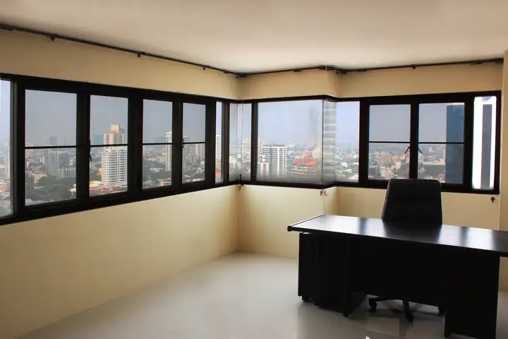 Affordable 3-Bedroom Condo for Sale on Soi Sukhumvit 59