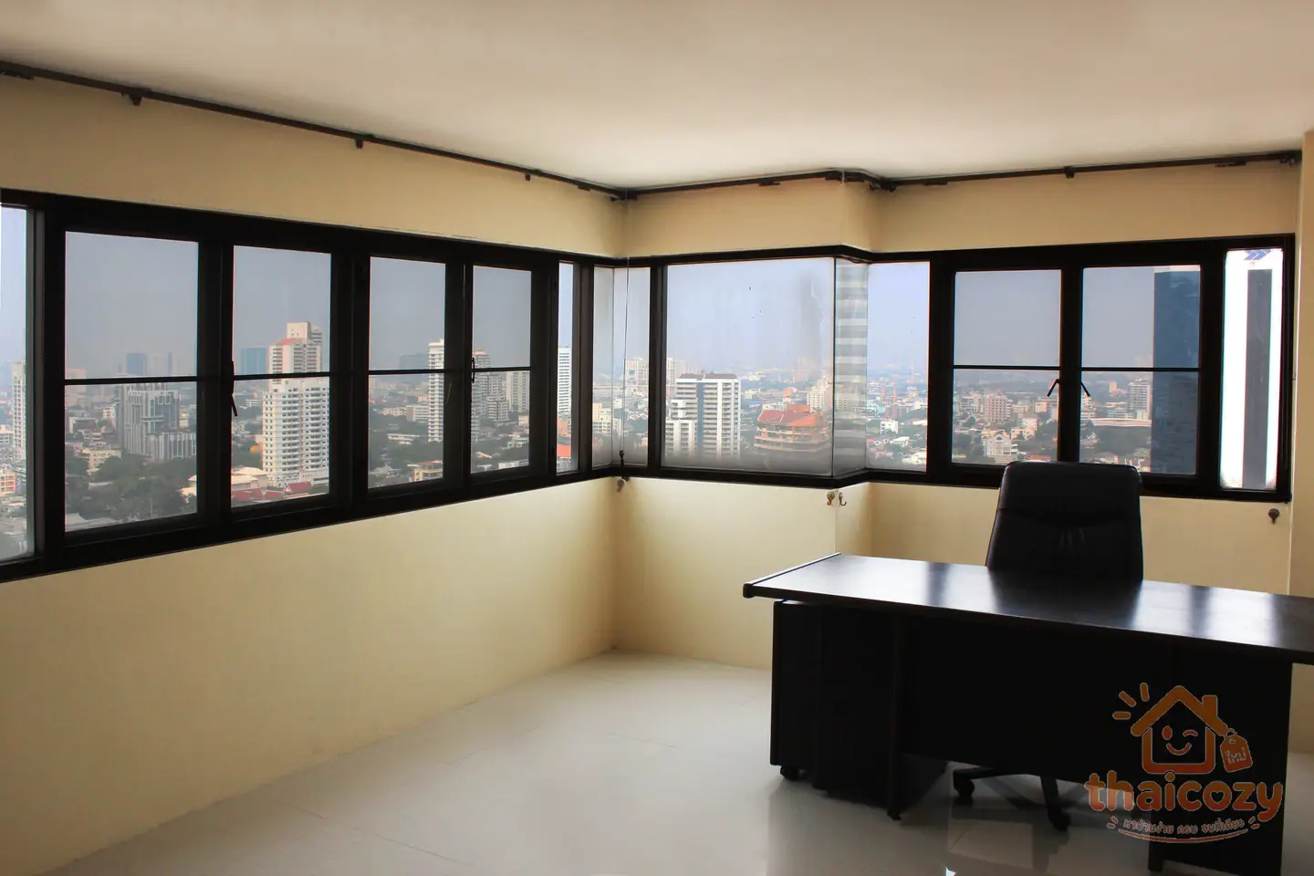 Affordable 3-Bedroom Condo for Sale on Soi Sukhumvit 59 photo 1