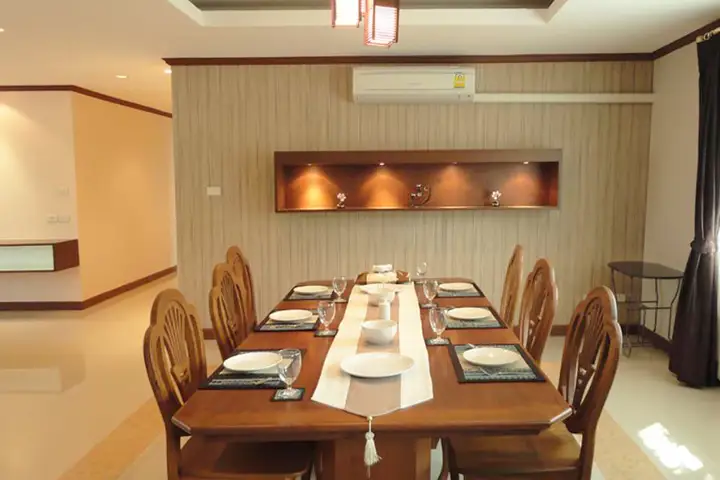 3 Bedrooms for Rent in Ekamai, Bangkok
