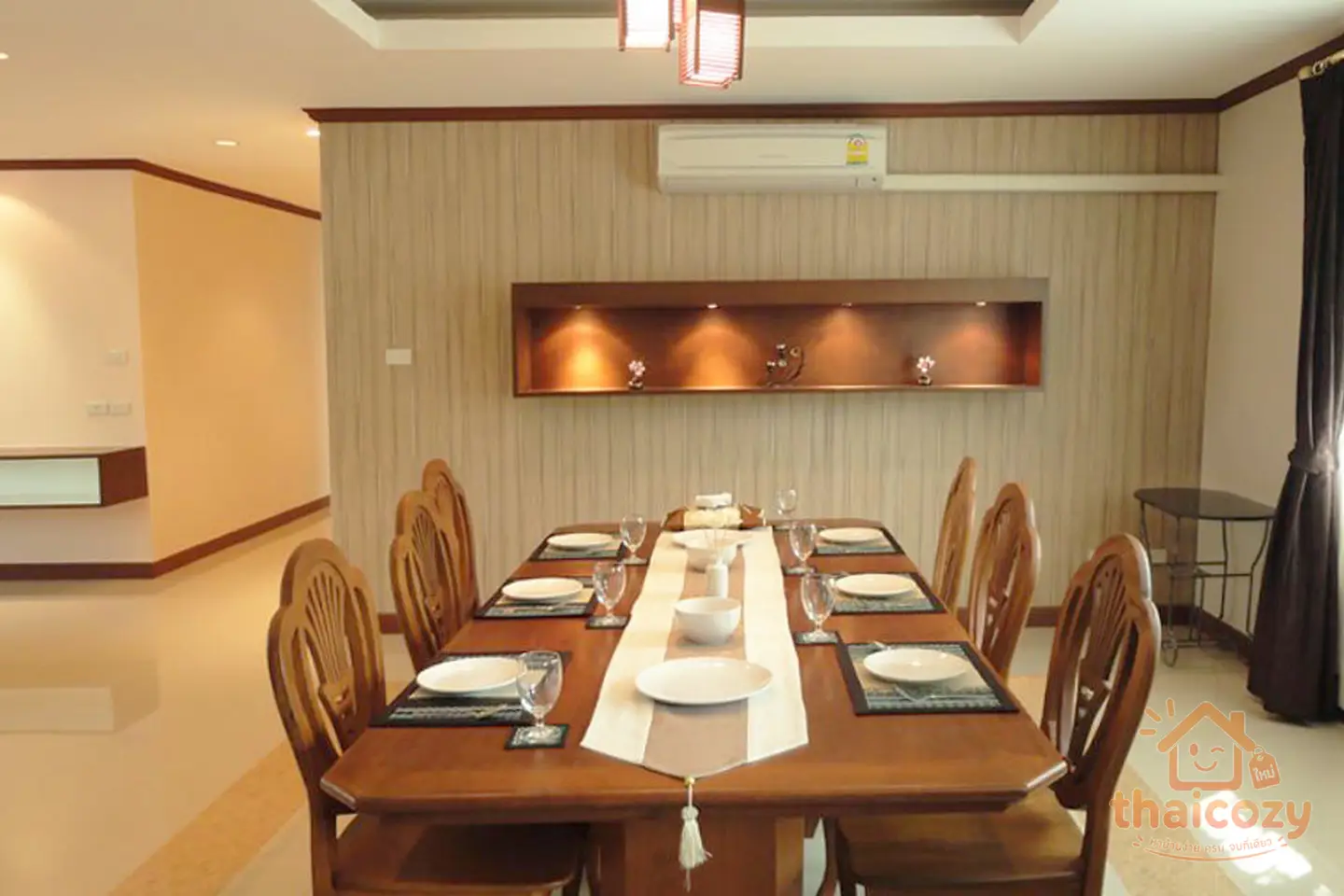 3 Bedrooms for Rent in Ekamai, Bangkok photo 1