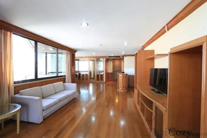 For Rent: Condominium in Sukhumvit 16