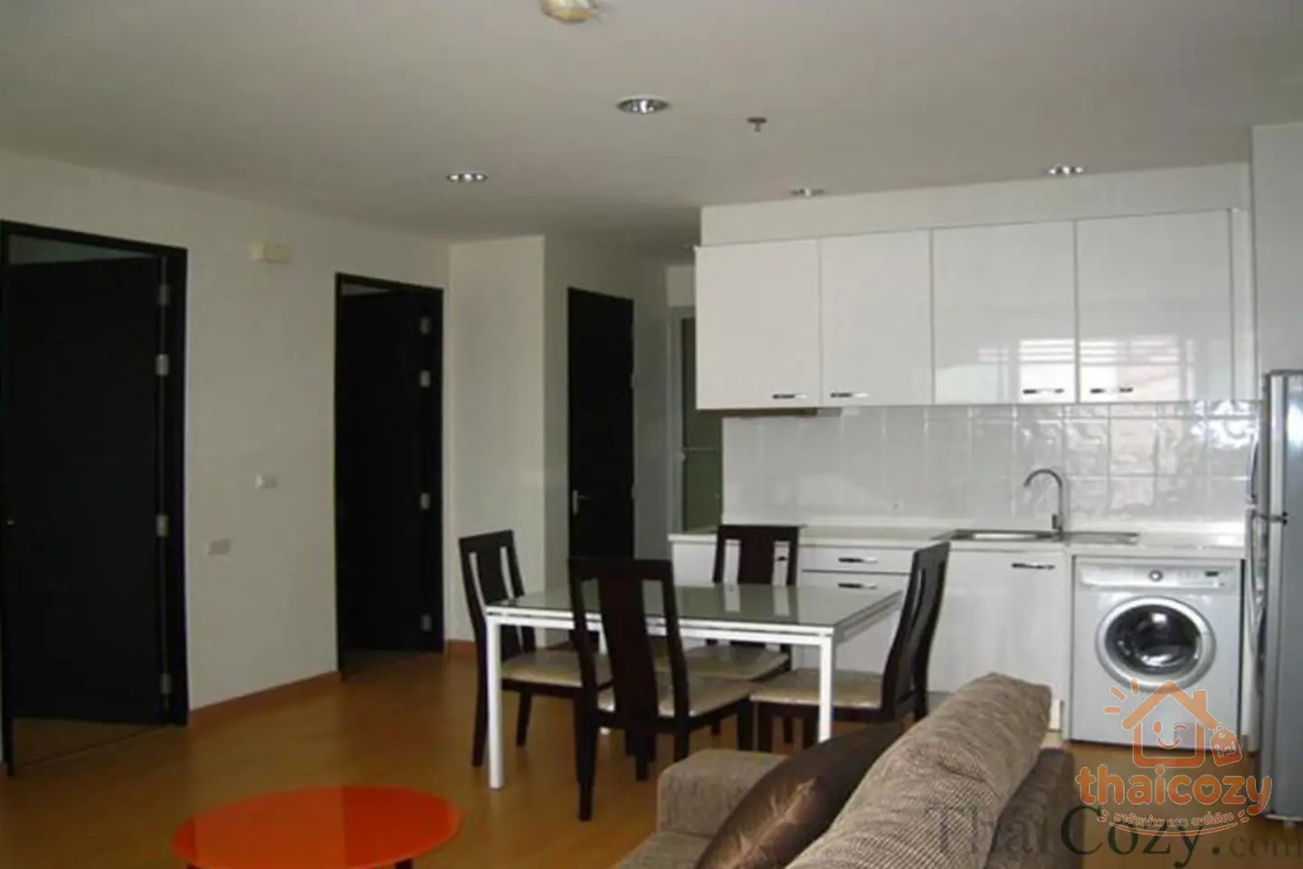 3-Bedroom Corner Unit for Rent in Bangkok photo 2