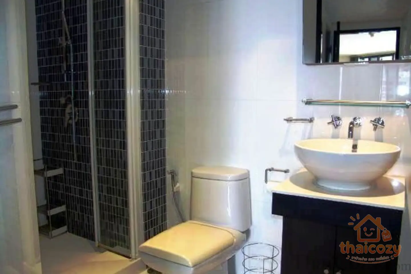 2-Bedroom Lake Avenue Sukhumvit 16 Rent photo 2