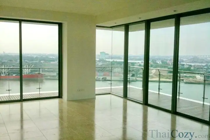 Modern Apartment with Kanchanaphisek Bridge View for Rent in Bangkok