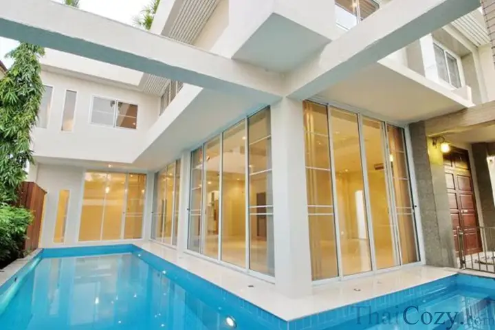 House for rent at Thong lo
