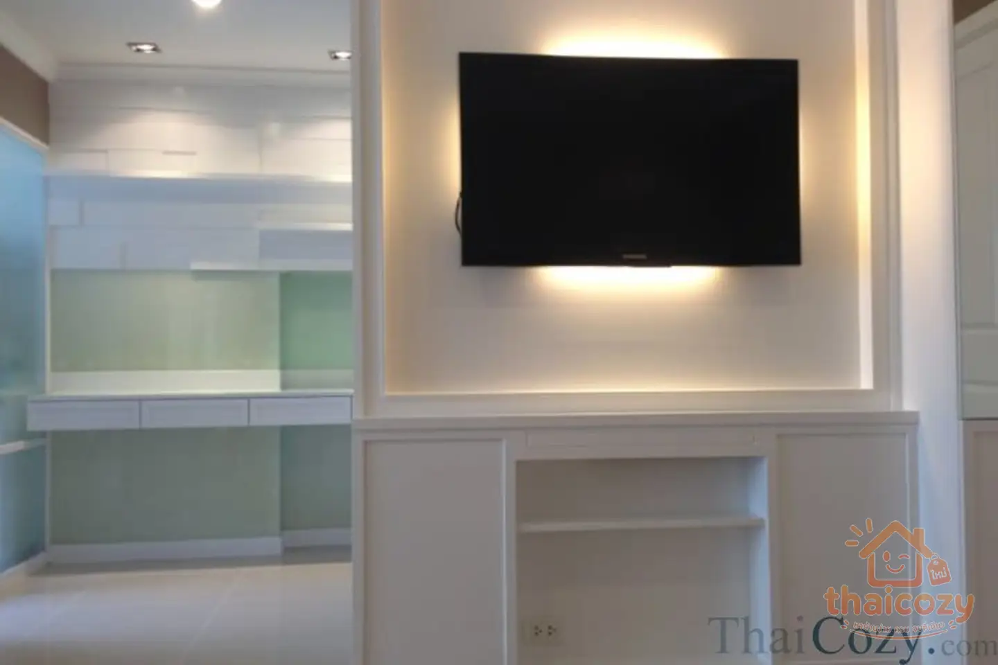 Newly Renovated Lumpini Place Rama 9 Condo (Close to MRT Phra Ram 9) photo 1