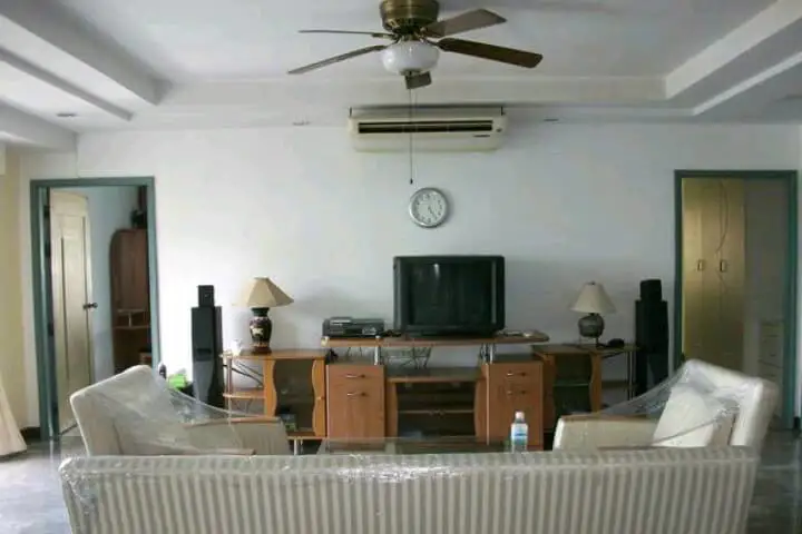 Royal Castle Sukhumvit 39 3 Bedrooms 164 sqm