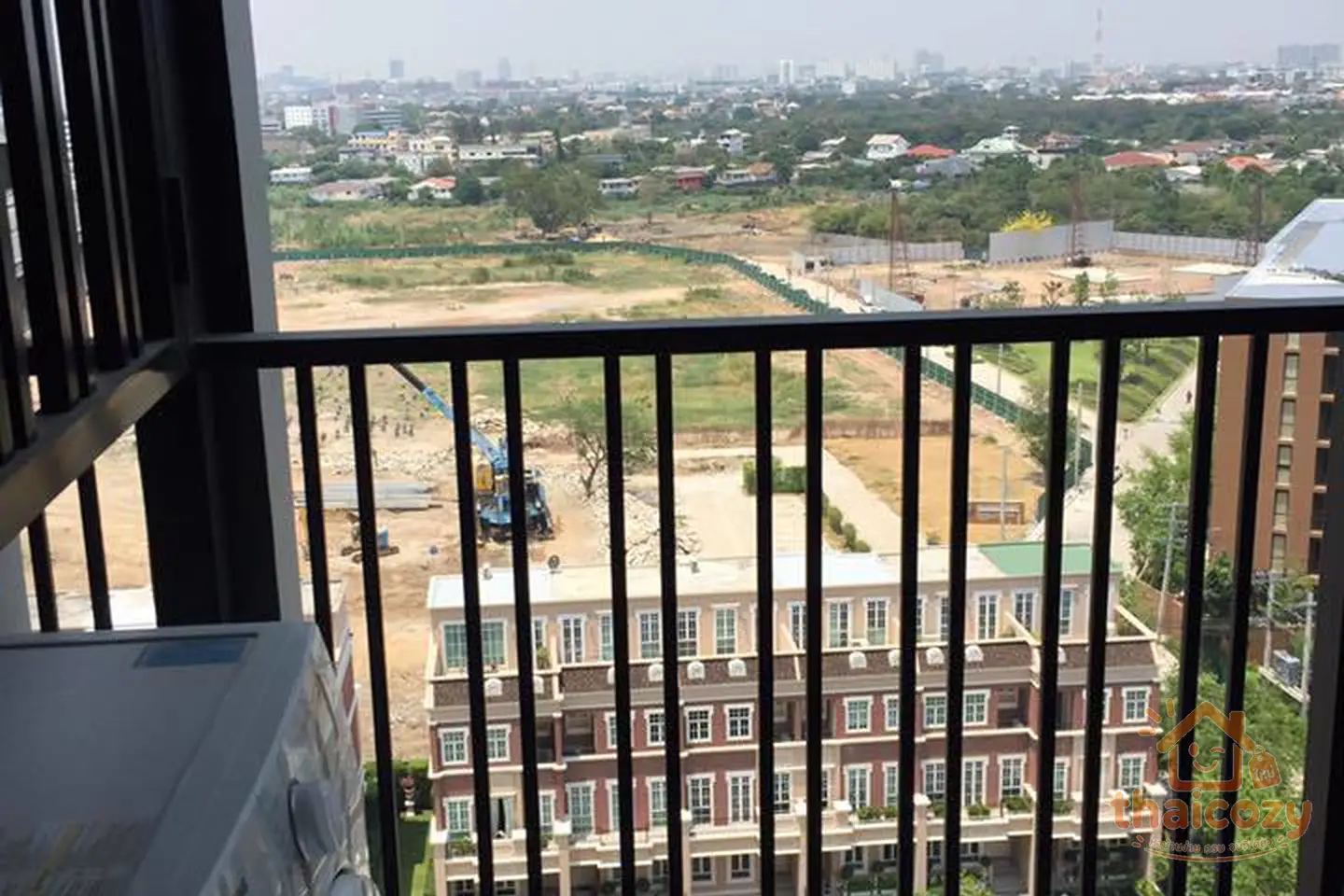 Base Park East Onnut condo for rent photo 2