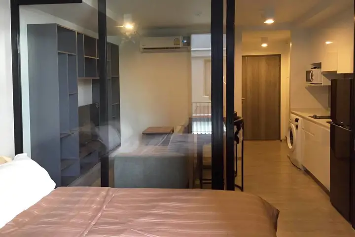 Maestro 02 Soi Ruamrudee 2 Condo for Rent