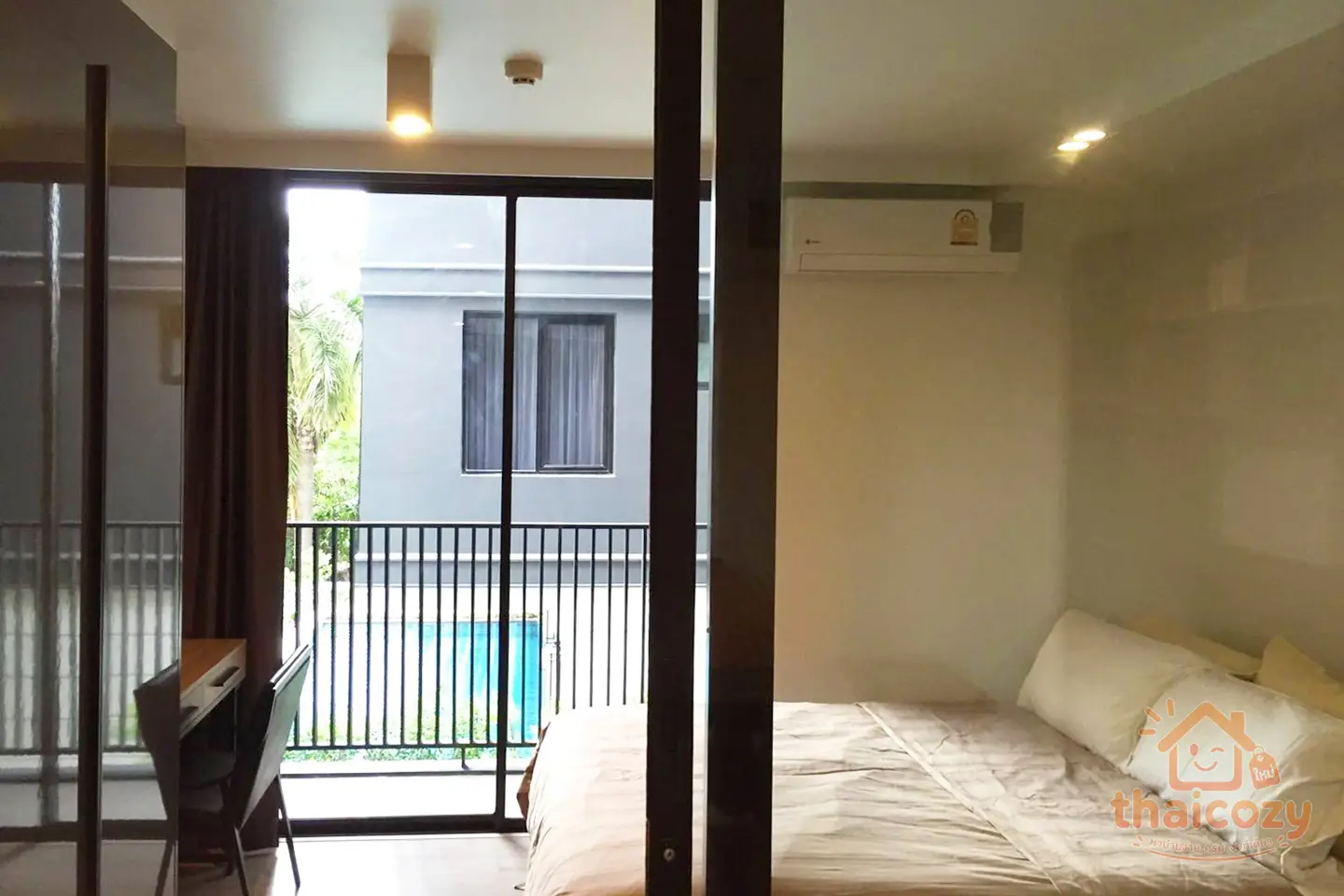 Maestro 02 Soi Ruamrudee 2 Condo for Rent photo 2