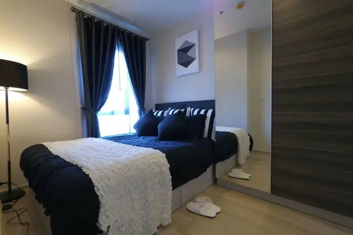1 Bedroom Condo for Sale or Rent at Centric Huai Khwang Station, Near MRT Huai Khwang, Bangkok