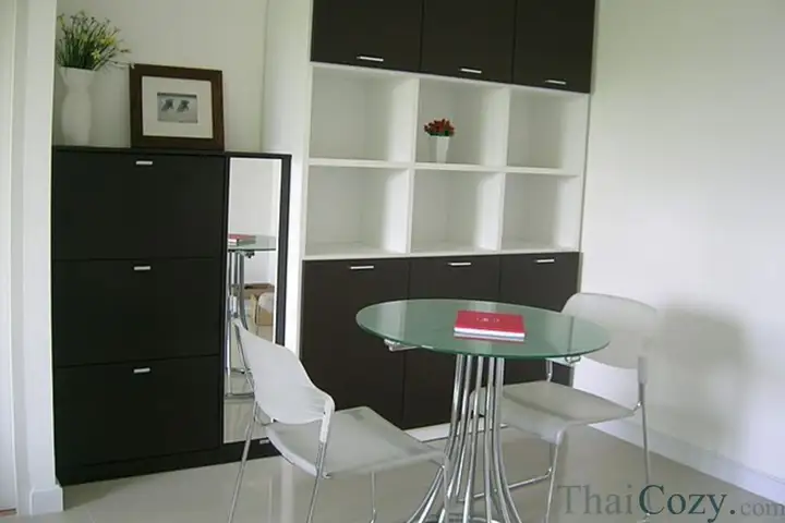 1 Bed Condominium in On Nut